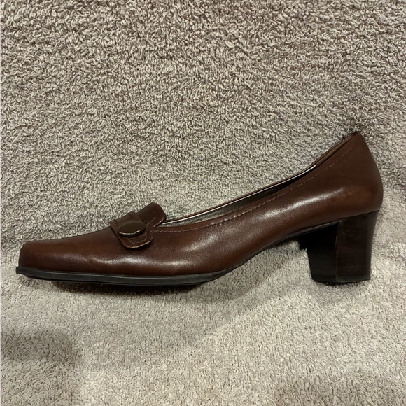 Vintage Rockport Brown Leather Women's Heels - Picture 4 of 5